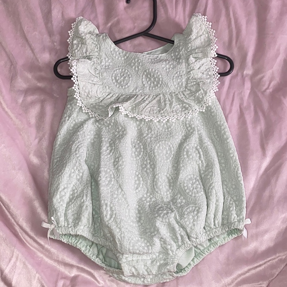 Baby girl romper 6-9 months